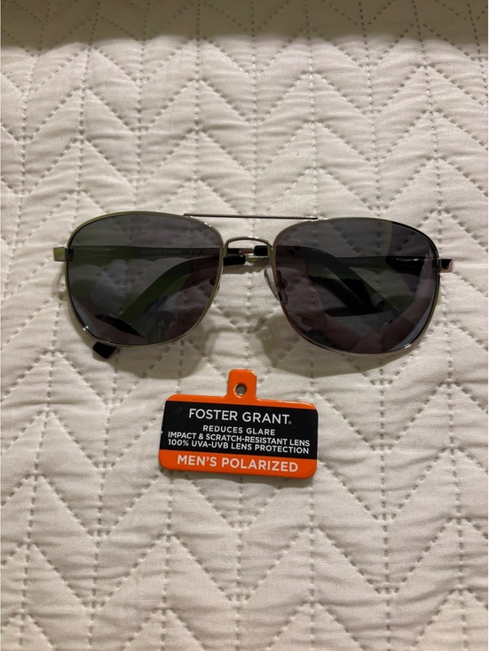 Foster Grant Other - #26 Foster Grant Men's Polarized Sunglasses